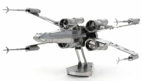 Metal Earth Star Wars X-Wing űrrepülő