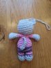 Célia - amigurumi figura 6cm + mese