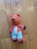 Rolf - amigurumi figura 6cm + mese